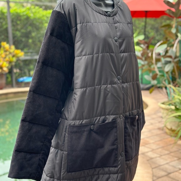 NORTH FACE WOMENS COLLARLESS SYNTHETIC JACKET (XXL) - Picture 2 of 8